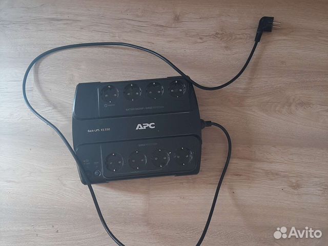 Источник бесперебойного питания APC