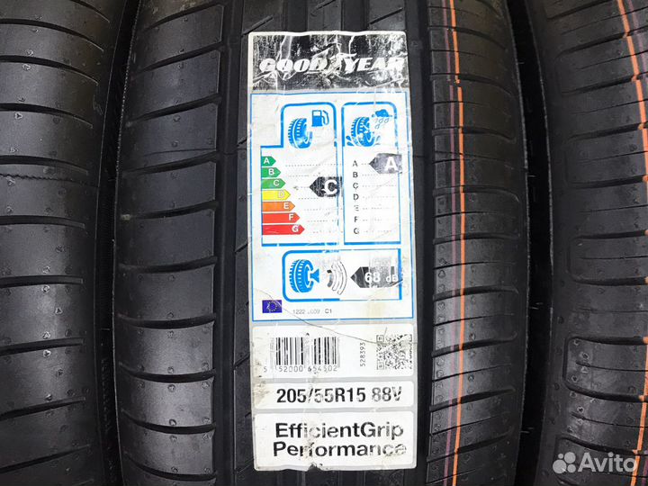Goodyear EfficientGrip Performance 205/55 R15