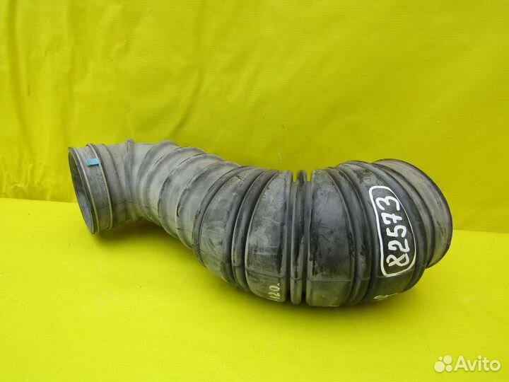 Воздушный патрубок Toyota Prado 120 08г 82573