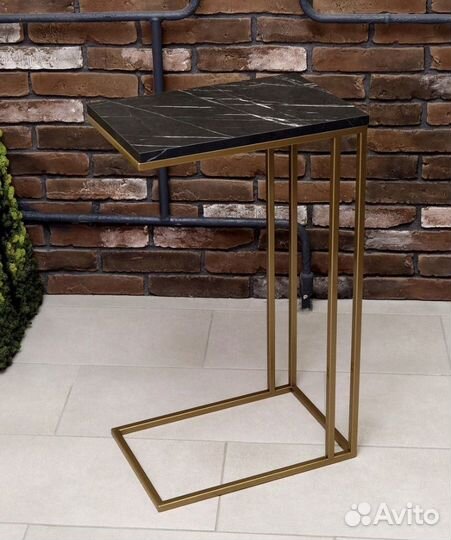 Приставной столик loft