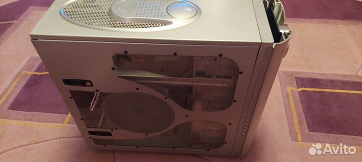 Корпус Thermaltake Kandalf