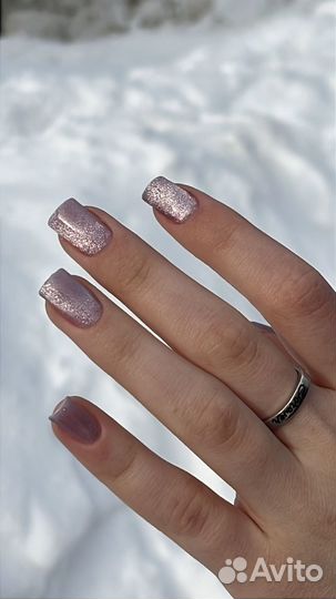 Нужна модель на маникюр