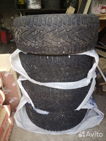 Pirelli Ice Zero 265/65 R17