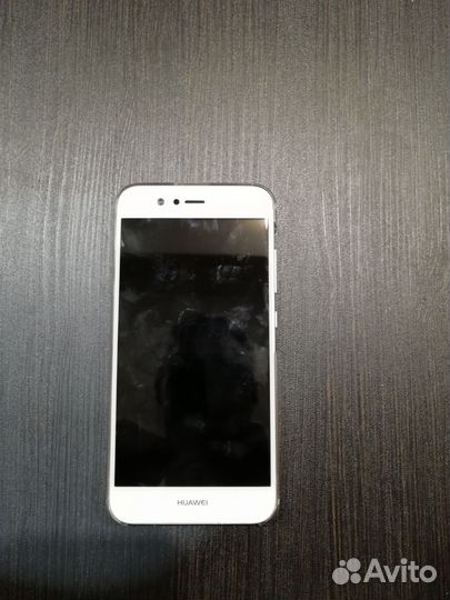 HUAWEI Nova 2, 4/64 ГБ