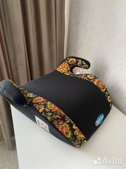 Детский бустер автомобильный