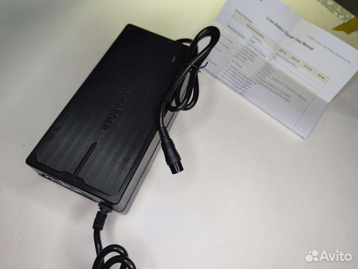 Зарядное устройство 60v (67.2v) 5.0 Ампер