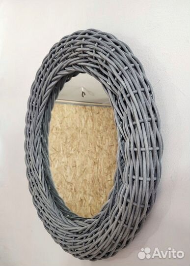 Зеркало ручной работы из ротанга