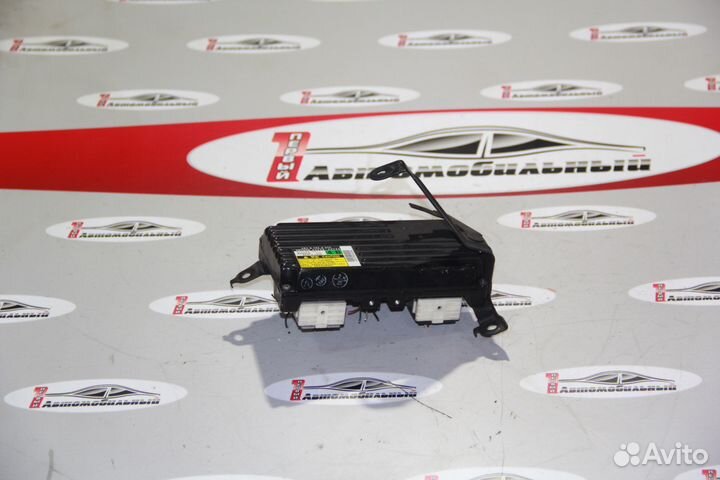 Блок управления abs c Lexus LS460 USF40 1UR-FSE