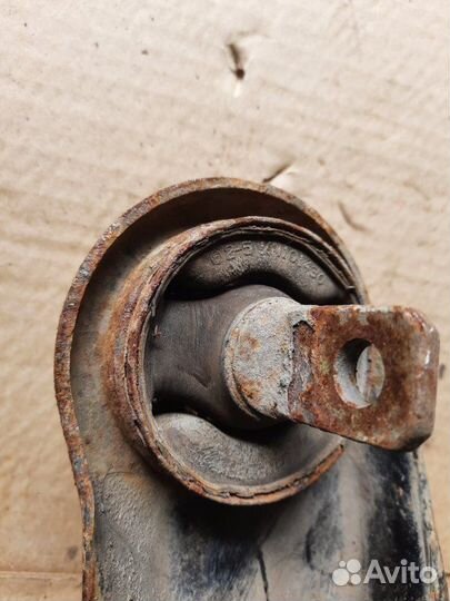 Рычаг продольный задний левый Mitsubishi Lancer 10