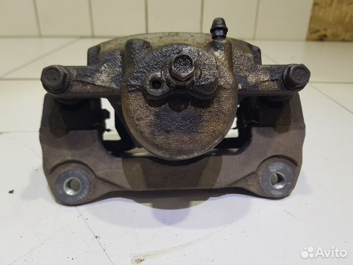 Суппорт передний правый (Faw Besturn X80)