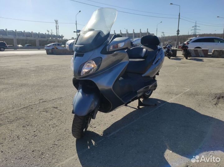 Suzuki skyWave 650