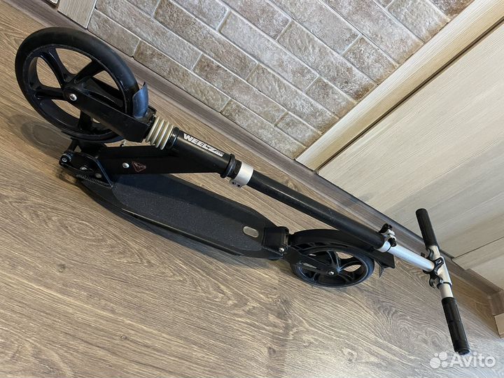 Самокат weelz