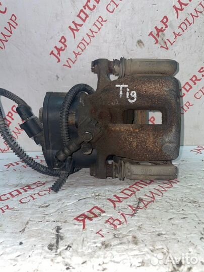 Суппорт тормозной задний правый Volkswagen Tiguan