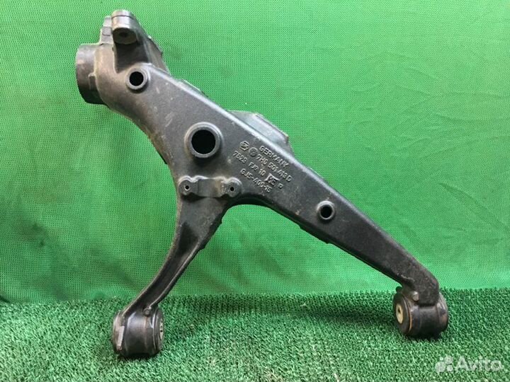 Рычаг задний левый Volkswagen Transporter 2.5 TDI