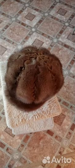 Продам женскую натуральную норковую шапку