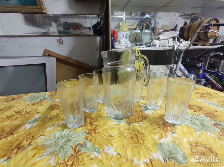 Продаю хрусталь и графин+ стаканы