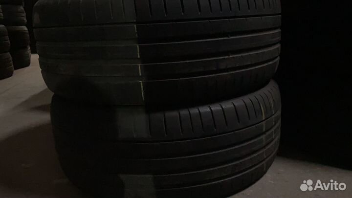 Pirelli P Zero 245/40 R19