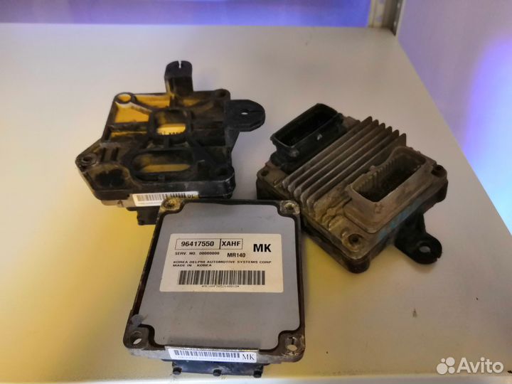 Блок управления двс Chevrolet Aveo Авео 200 - 255