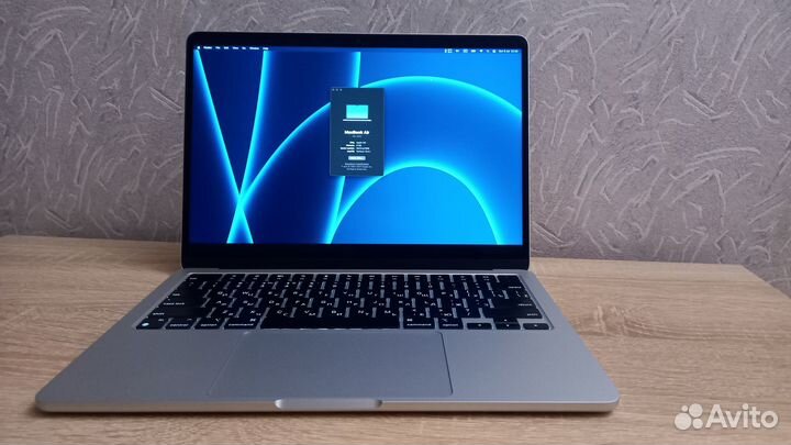 Apple MacBook air 13 2022 m2 256 8gb