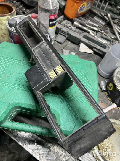 Кассетница Mercedes W201