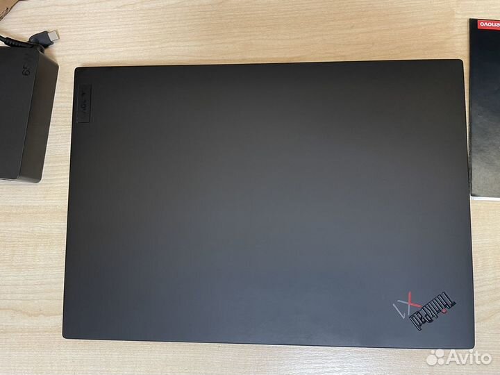 Ультраьук Lenovo X1 Carbon Gen 9 - i7 / 16G / 1Tb