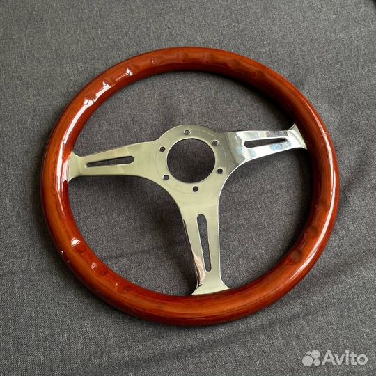 Деревянный руль из Японии
