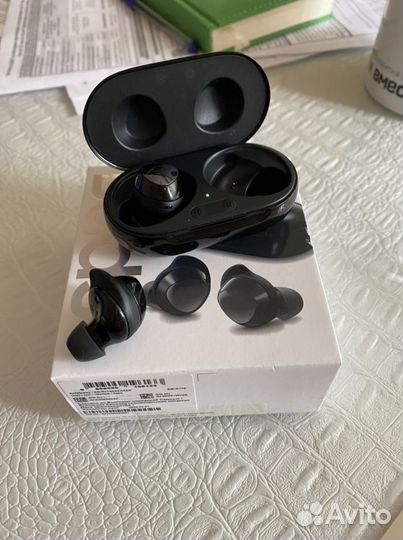 Беспроводные наушники samsung