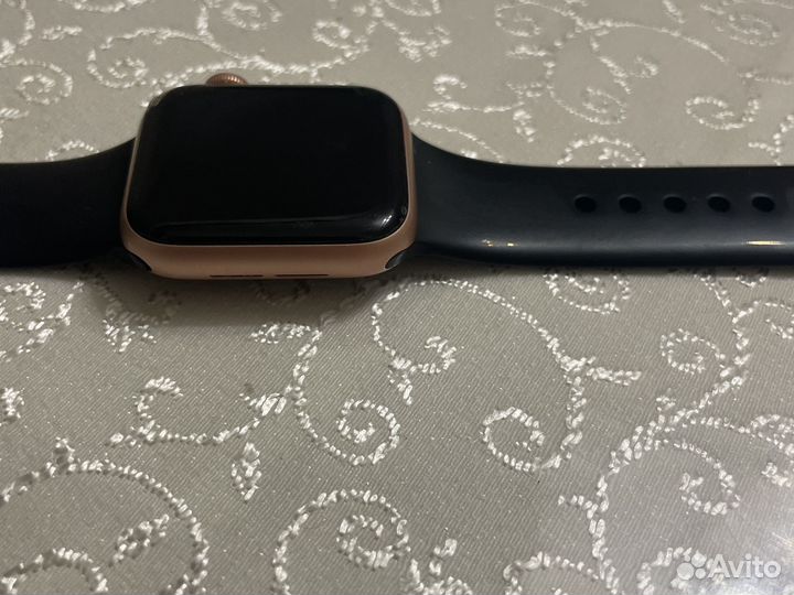 Часы apple watch 5 40 mm