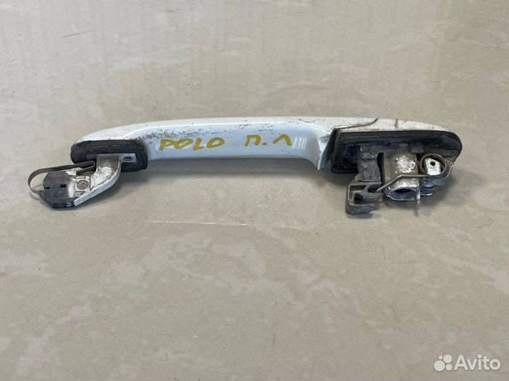 Ручка двери внешняя левая Vw Polo Classic седан