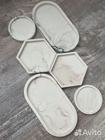 Подносы и подставки из гипса