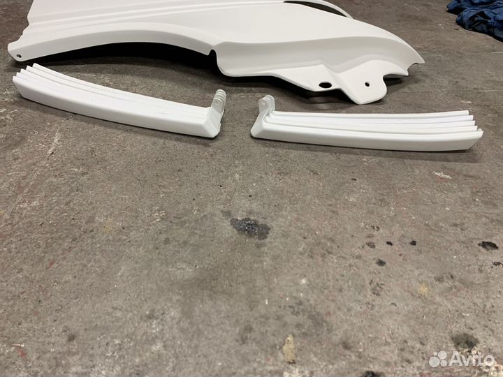 Ресничка Mercedes sprinter