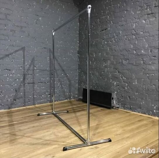 Вешалка напольная для одежды