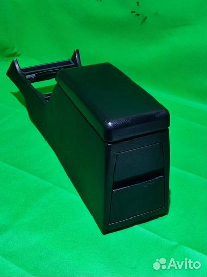 Подлокотник Mercedes w202