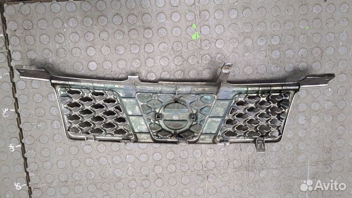 Решетка радиатора Nissan X-Trail (T30)