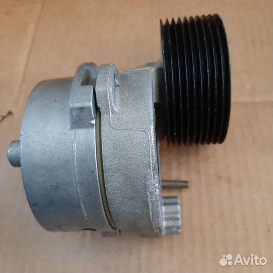 Натяжитель приводного ремня mercedes Actros