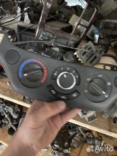 Chevrolet aveo т250 блок печки с кондиционером