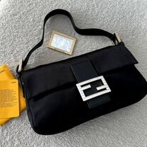 Fendi Black Satin Crystal Baguette Bag винтаж