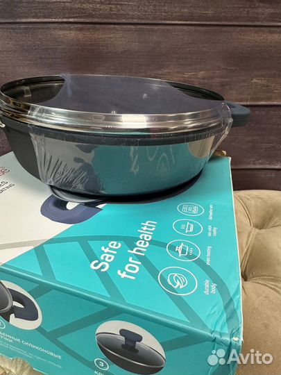 Кастрюля сотейник новая