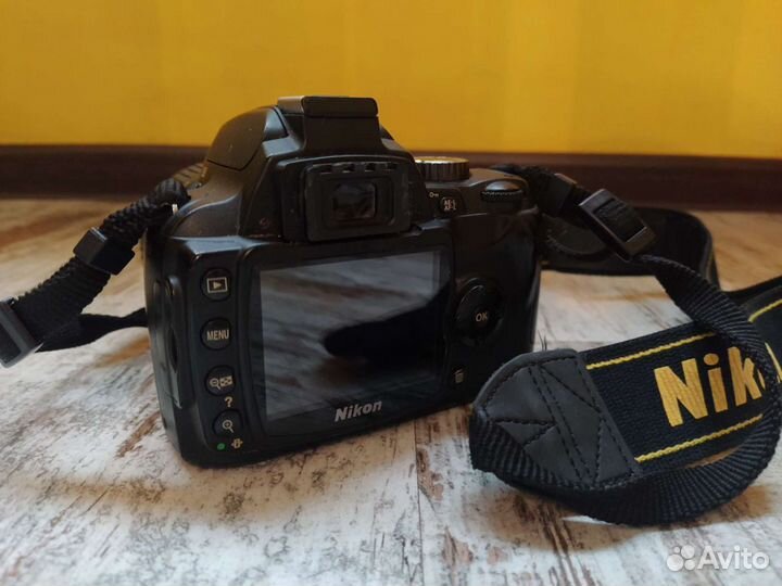 Зеркальный фотоаппарат Nikon D60 kit