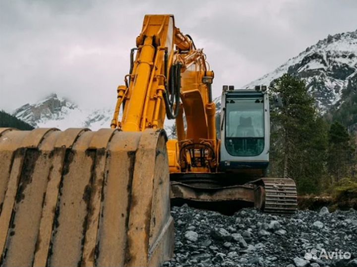 Стекло заднее левое Komatsu