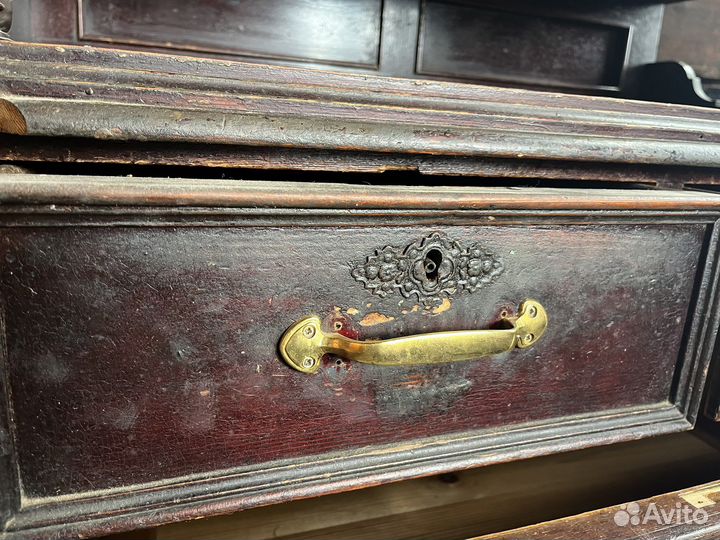 Старинный буфет