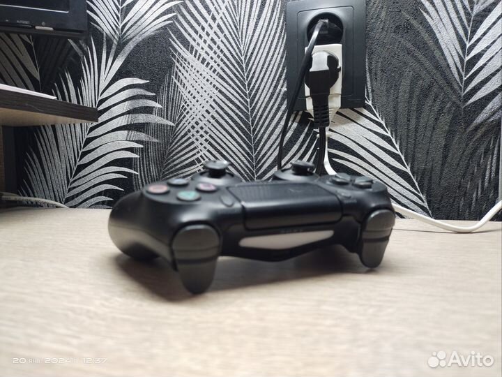 Джойстик на PS4