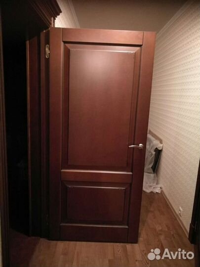 Двери межкомнатные с коробкой новые