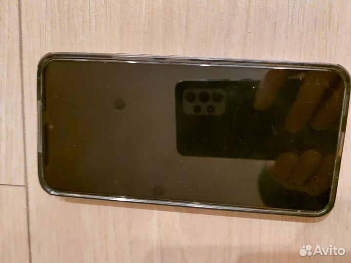 Samsung Galaxy S22, 8/256 ГБ