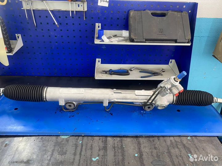 Toyota Tundra II / Sequoia 2007 - 2010 Восстановленная гидравлическая рулевая рейка
