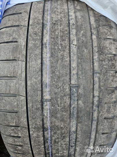 Nokian Tyres Hakka Black SUV 295/40 R20