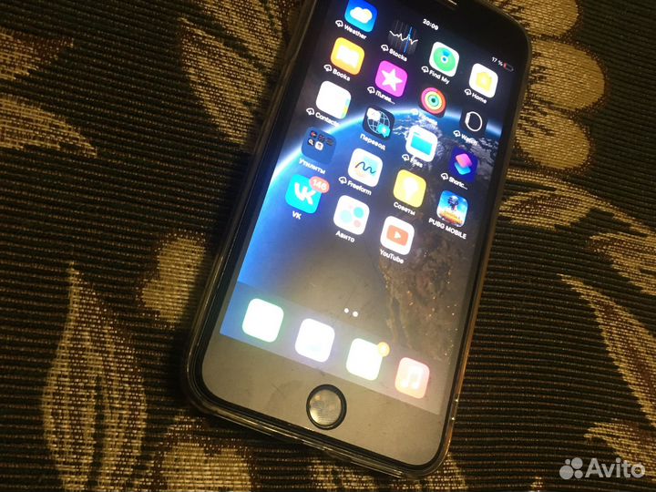 Телефон iPhone 8 plus