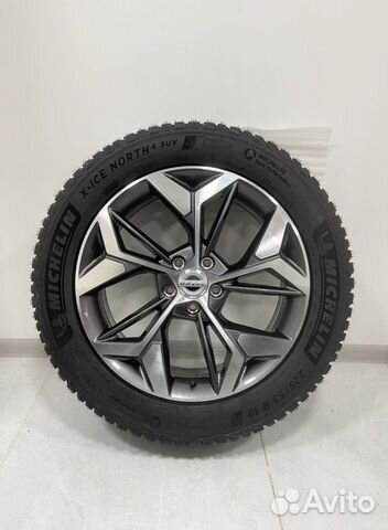 R19 Michelin X-Ice North 4 SUV 225/55, PCD 5x114.3 DIA 65.1