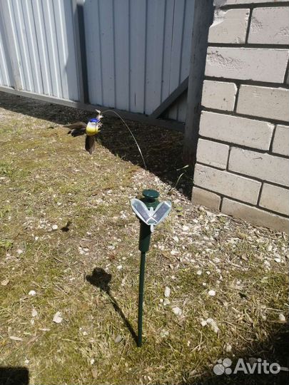 Садовый декор/птичка на леске