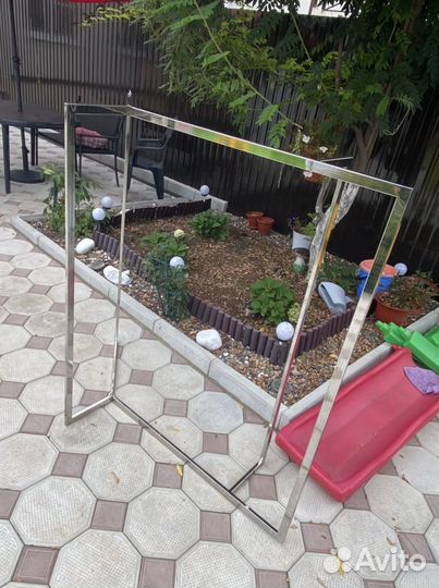 Вешалки крючки для одежды